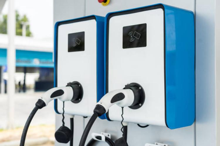 Sustainable EV Charging Trends