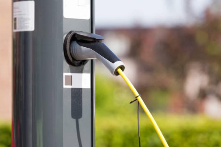 Smart Charging Solutions for Everyday EV Users