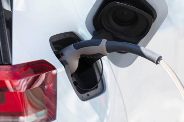 Save Money on EV Charging – Expert Tips for 2026